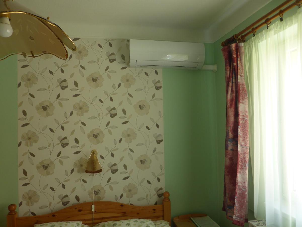Napfeny Apartman Es Vendeghaz Egerszalók Exteriör bild