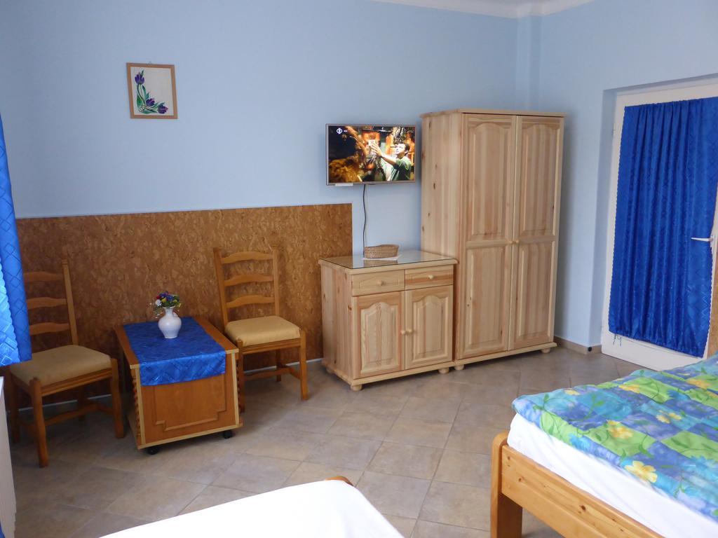 Napfeny Apartman Es Vendeghaz Egerszalók Exteriör bild